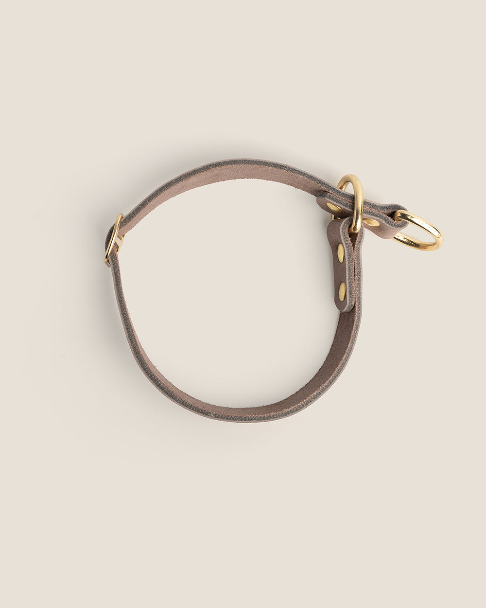 Collar Martingale Stone
